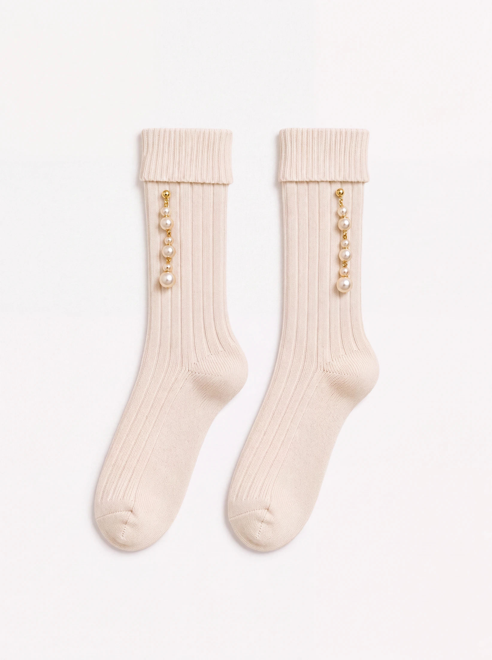 Charm Ribbed Socks